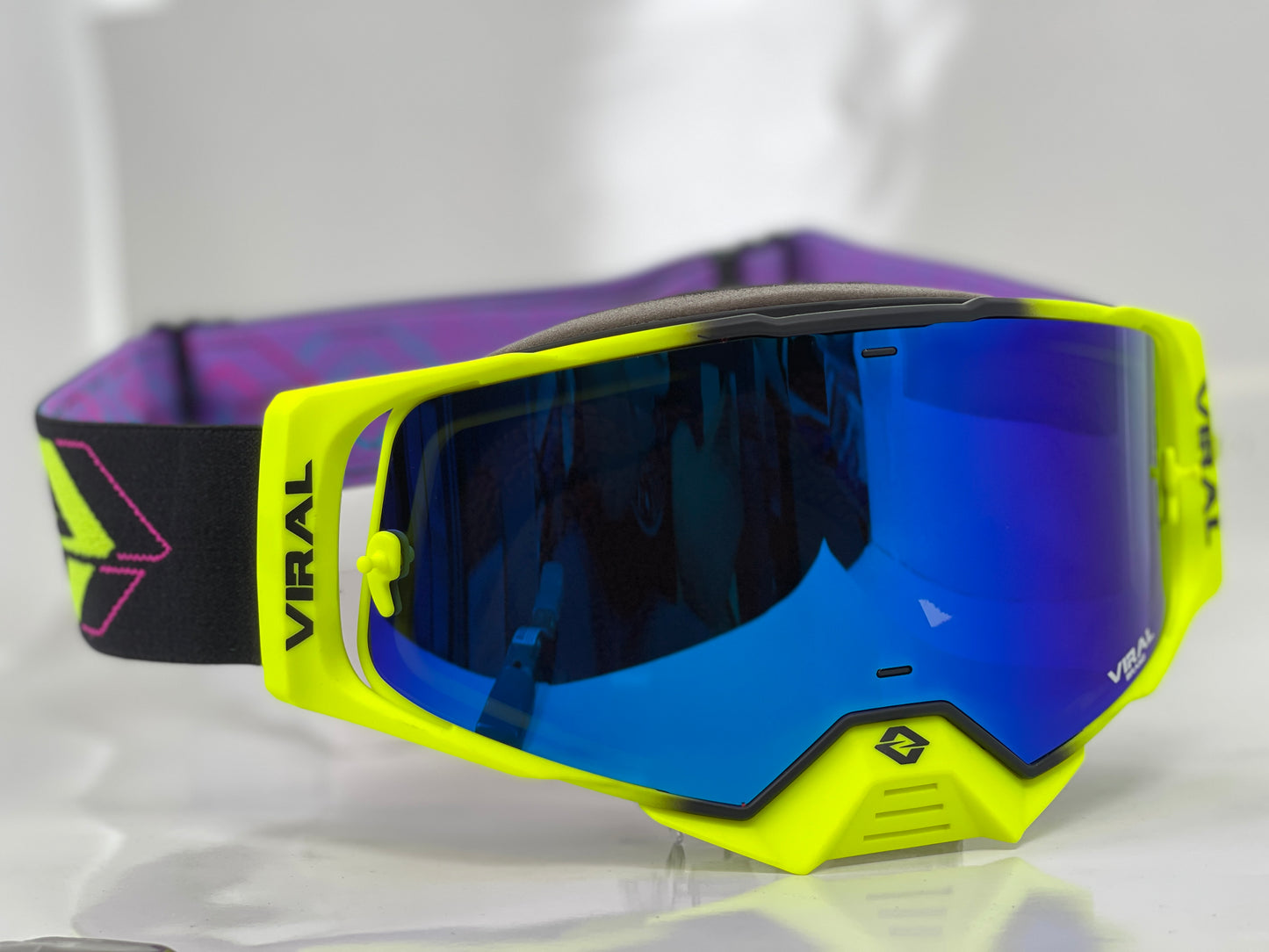 WORKS Series Goggles