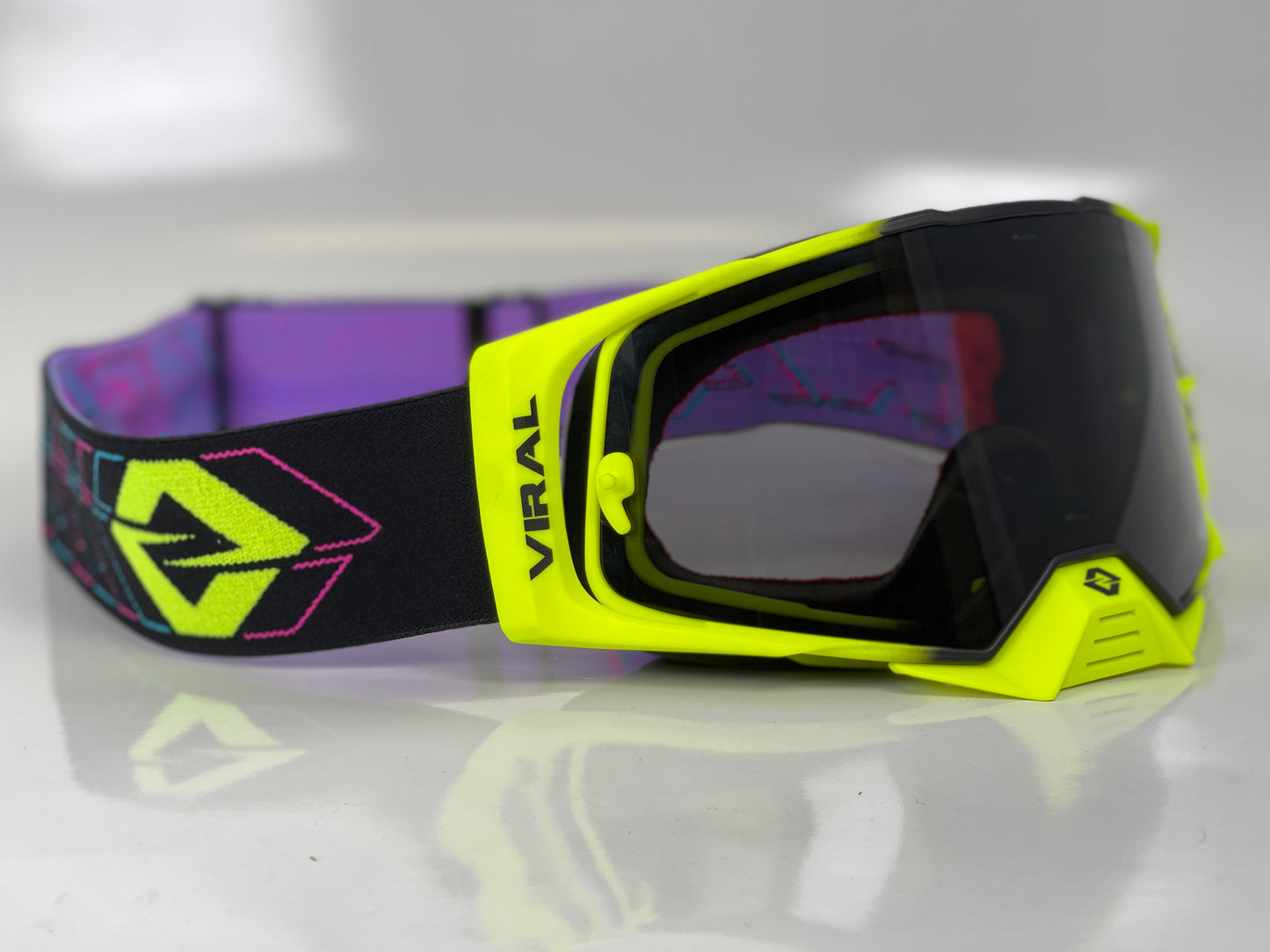 WORKS Series Goggles